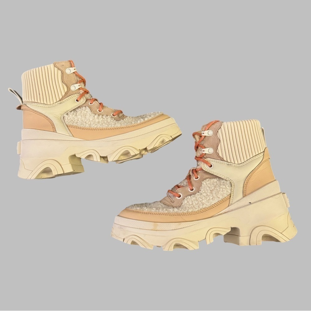 SOREL Women’s Brex Cozy Lace Up Booties